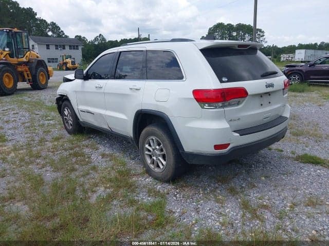2019 JEEP GRAND CHEROKEE LAREDO E 4X4 3