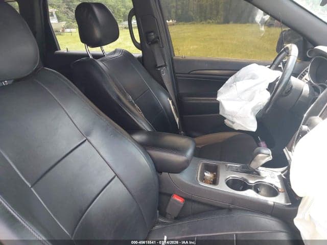 2019 JEEP GRAND CHEROKEE LAREDO E 4X4 5
