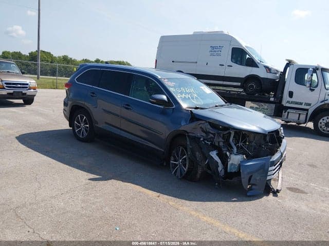 2019 TOYOTA HIGHLANDER XLE 1