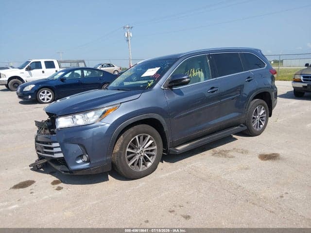 2019 TOYOTA HIGHLANDER XLE 2