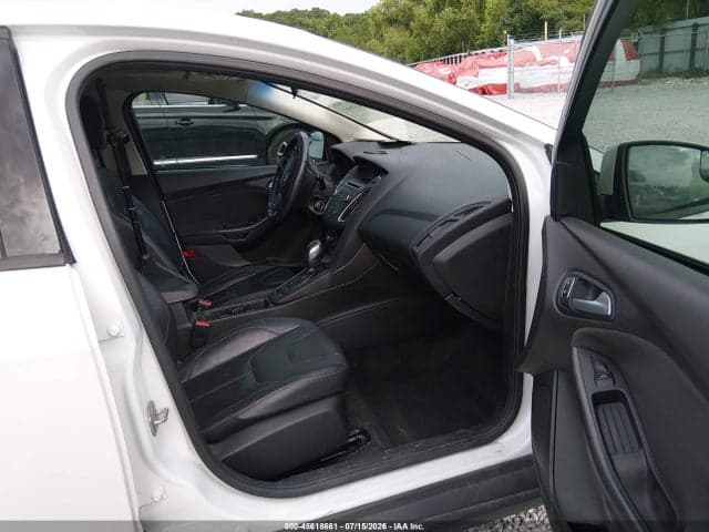 2016 FORD FOCUS SE 5