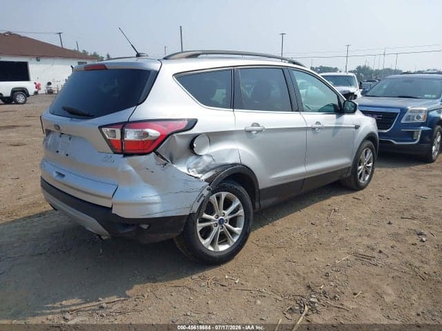 2018 FORD ESCAPE SE 4
