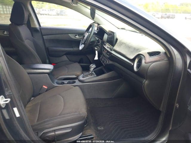 2020 KIA FORTE FE 5
