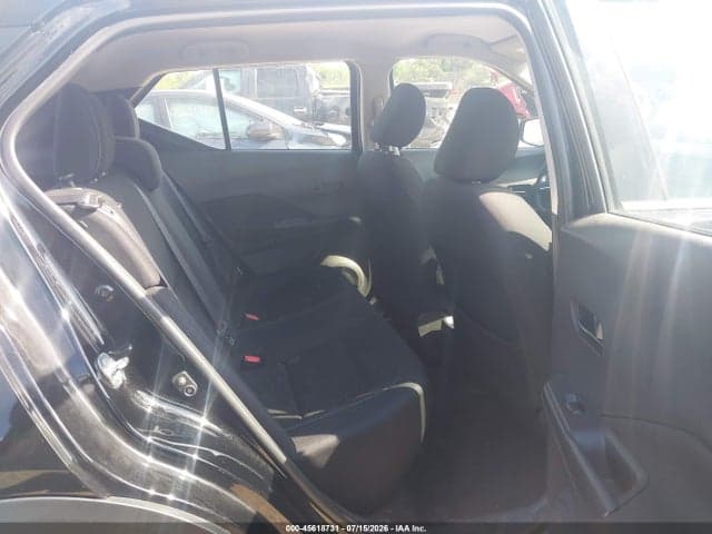 2022 NISSAN KICKS S XTRONIC CVT 8