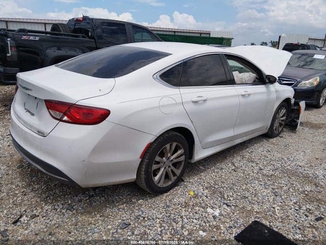 2016 CHRYSLER 200 LIMITED 4