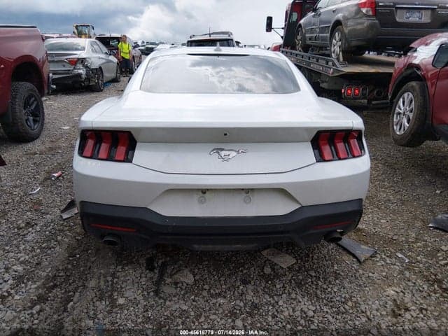 2024 FORD MUSTANG ECOBOOST FASTBACK 17