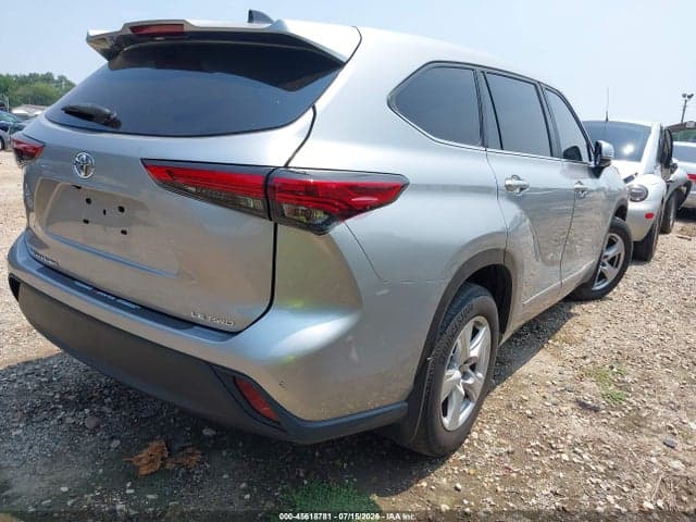 2023 TOYOTA HIGHLANDER LE 4