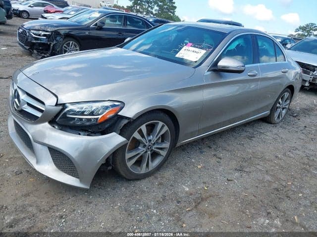 2020 MERCEDES-BENZ C 300 2