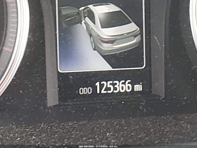 2017 TOYOTA CAMRY SE 15