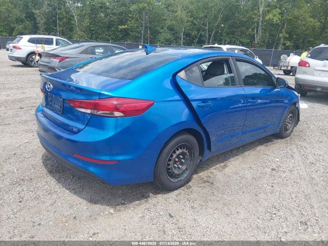 2017 HYUNDAI ELANTRA SE 4