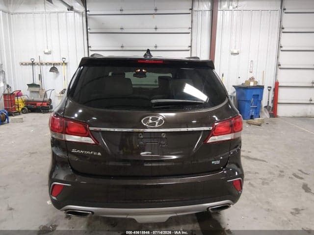 2017 HYUNDAI SANTA FE SE 16