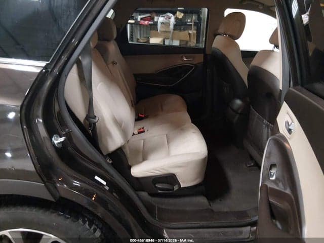 2017 HYUNDAI SANTA FE SE 8