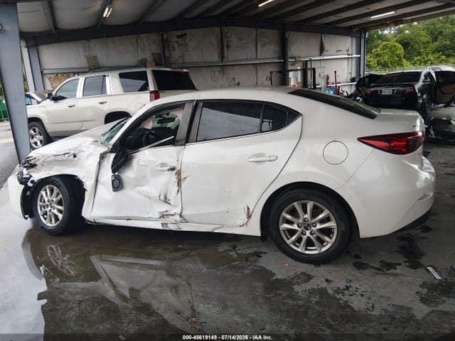 2017 MAZDA MAZDA3 SPORT 14
