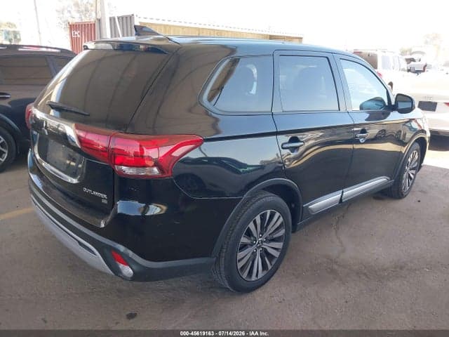 2019 MITSUBISHI OUTLANDER SE 4
