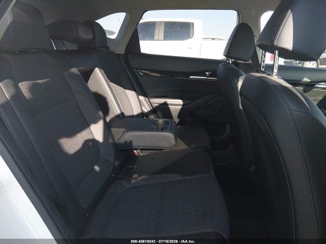 2025 KIA SELTOS S 8