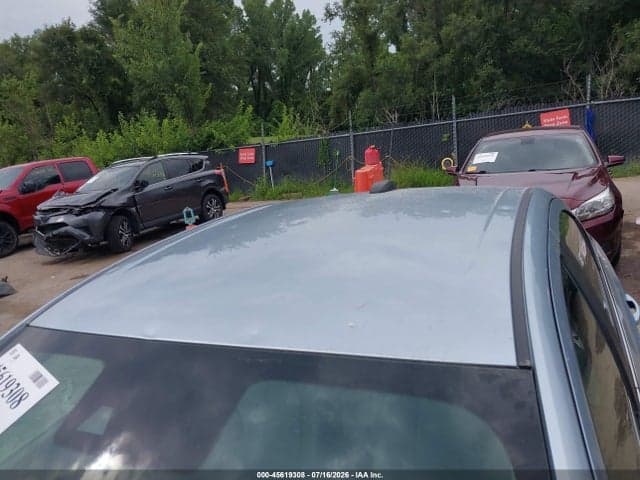 2017 CHEVROLET SONIC LT AUTO 6