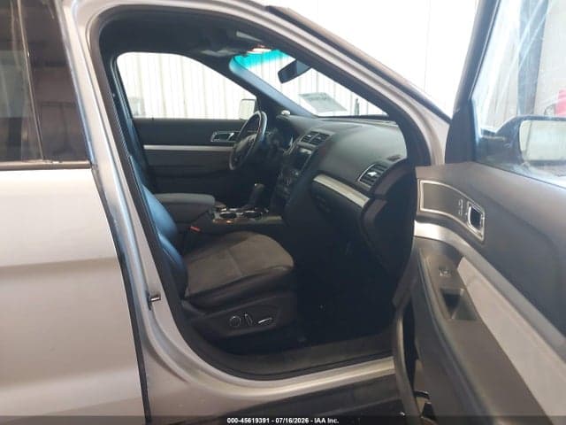 2017 FORD EXPLORER XLT 5