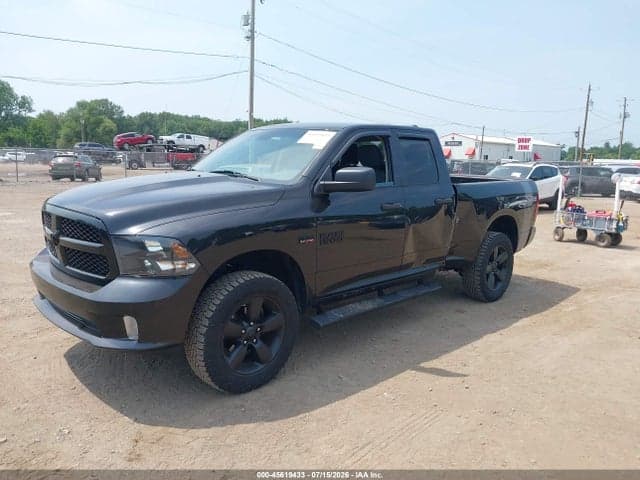 2018 RAM 1500 ST 2