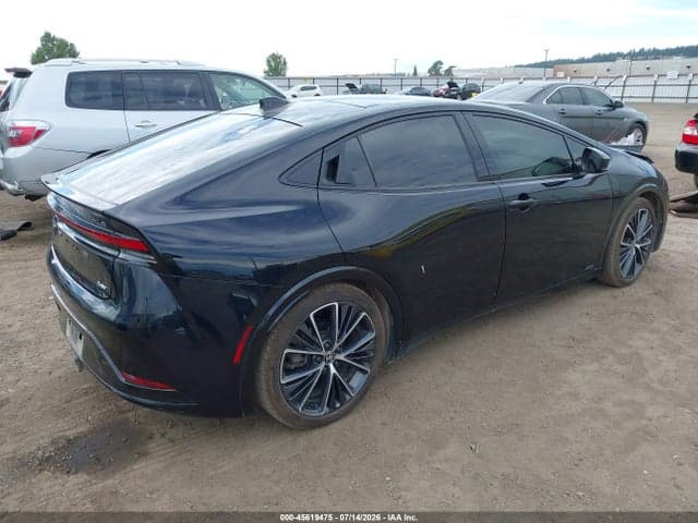 2023 TOYOTA PRIUS XLE AWD-E 4