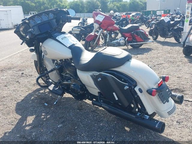 2022 HARLEY-DAVIDSON FLHXS 3