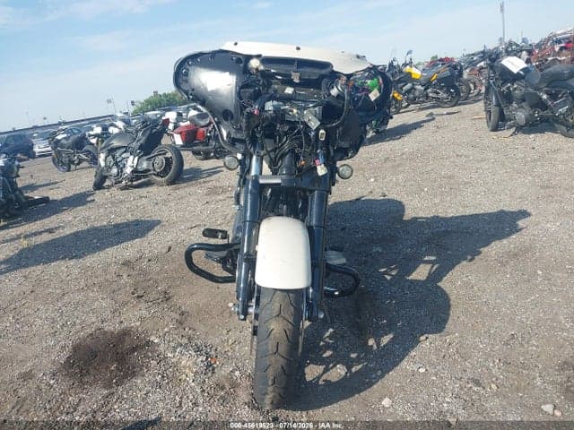 2022 HARLEY-DAVIDSON FLHXS 5