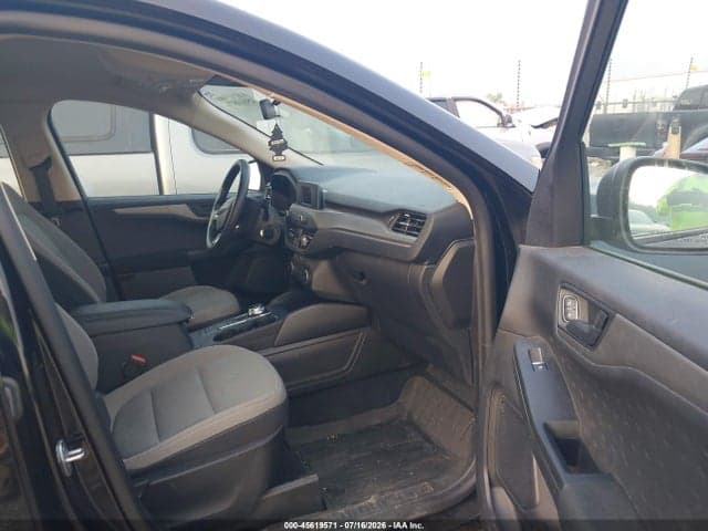 2020 FORD ESCAPE S 5