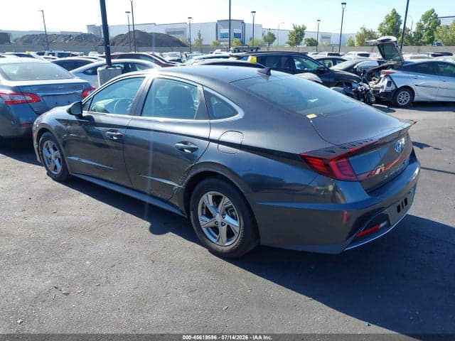 2022 HYUNDAI SONATA SE 3