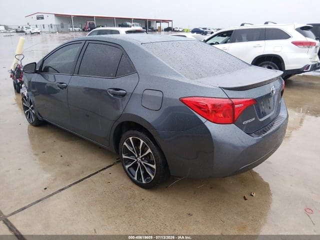 2019 TOYOTA COROLLA SE 3