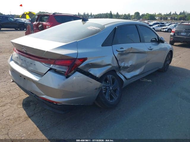 2023 HYUNDAI ELANTRA SEL 4