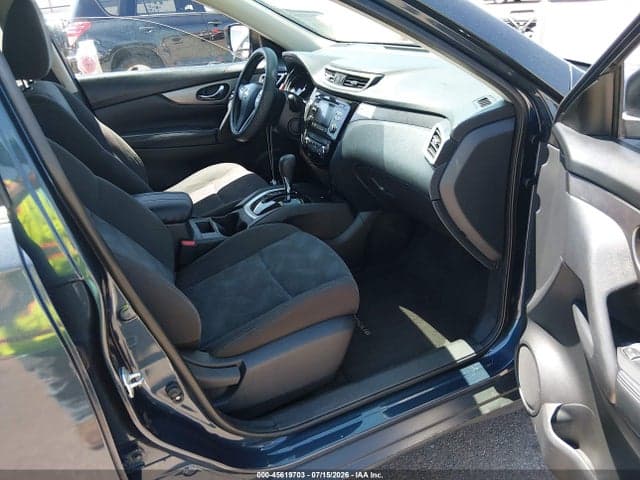 2016 NISSAN ROGUE SV 5