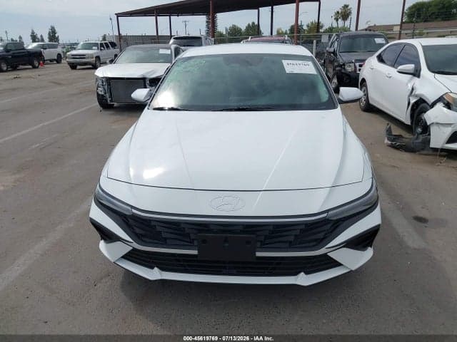 2026 HYUNDAI ELANTRA SE 13