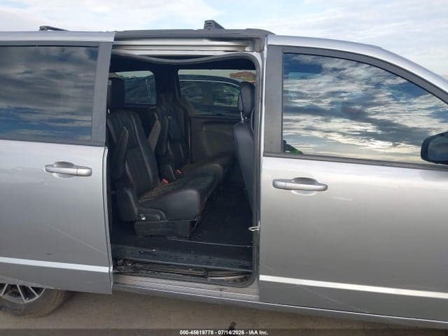 2019 DODGE GRAND CARAVAN GT 8