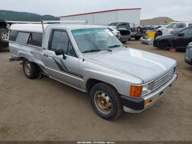 1984 TOYOTA PICKUP 1/2 TON RN55 SR5