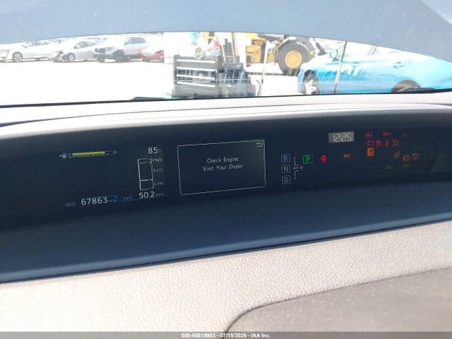 2017 TOYOTA PRIUS FOUR 7