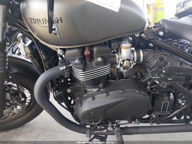 2020 TRIUMPH MOTORCYCLE BONNEVILLE BOBBER BLACK 9