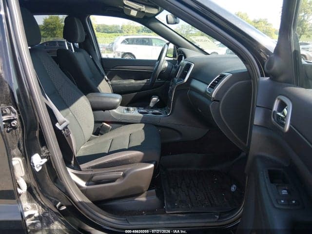 2018 JEEP GRAND CHEROKEE LAREDO E 4X4 5