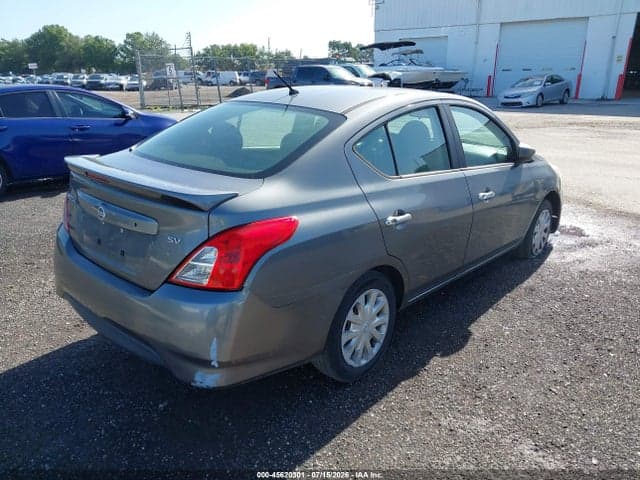 2017 NISSAN VERSA 1.6 SV 5
