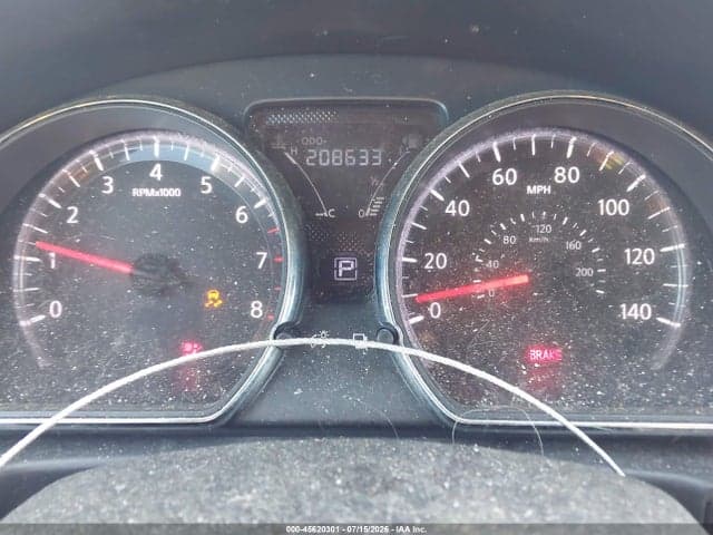 2017 NISSAN VERSA 1.6 SV 8