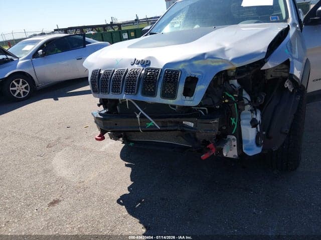 2020 JEEP CHEROKEE TRAILHAWK 4X4 6