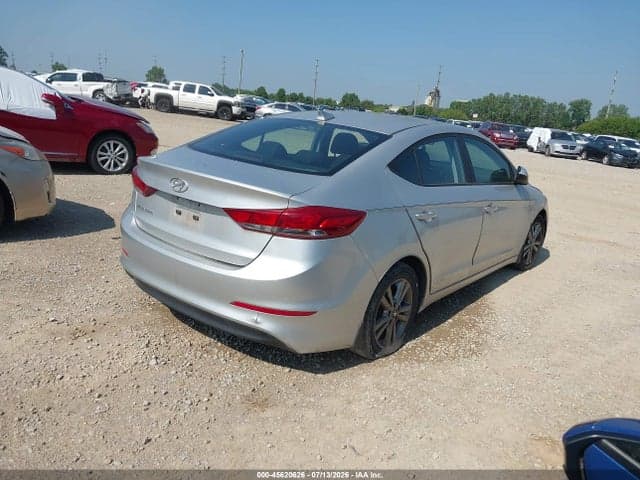 2018 HYUNDAI ELANTRA SEL 4