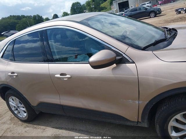 2021 FORD ESCAPE SE 14