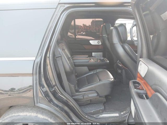 2019 LINCOLN NAVIGATOR RESERVE 8
