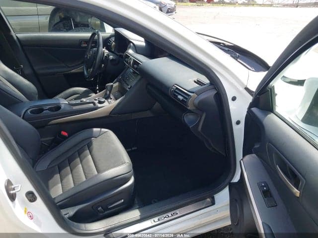 2019 LEXUS IS 300 5