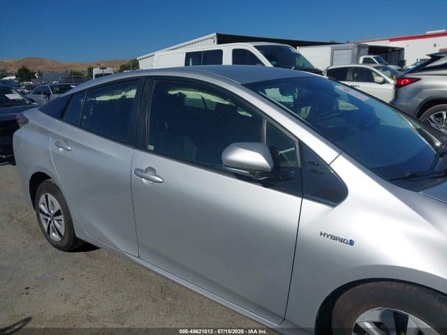 2018 TOYOTA PRIUS THREE 14