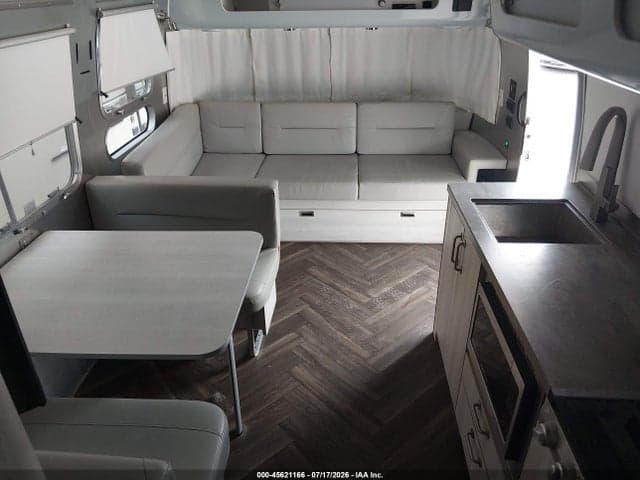 2022 AIRSTREAM OTHER 8