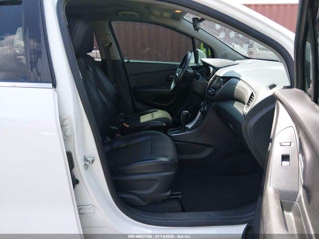 2019 CHEVROLET TRAX LT 5
