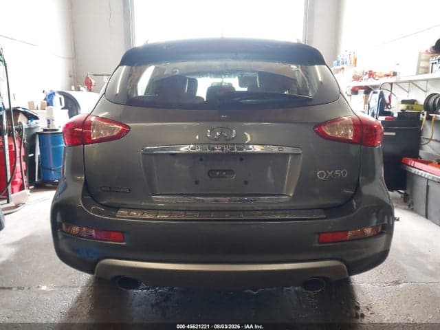 2017 INFINITI QX50 16