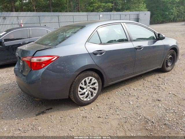 2018 TOYOTA COROLLA LE 4