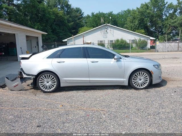 2017 LINCOLN MKZ RESERVE 14