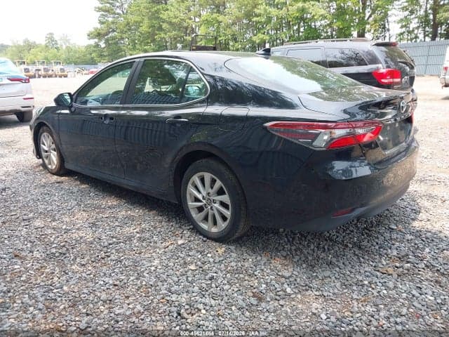 2021 TOYOTA CAMRY LE 3